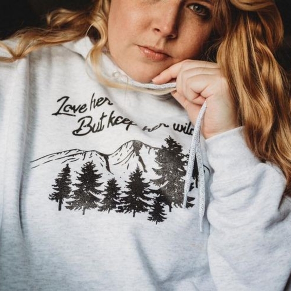 Love her but keep her wild oversized sweatshirt gray large NWOT Anthropologie - Picture 1 of 5